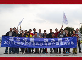 ���м��F(tu��n)ȫ�w�T��ף����´��옷��,��(li��n)�W(w��ng)����W(w��ng)